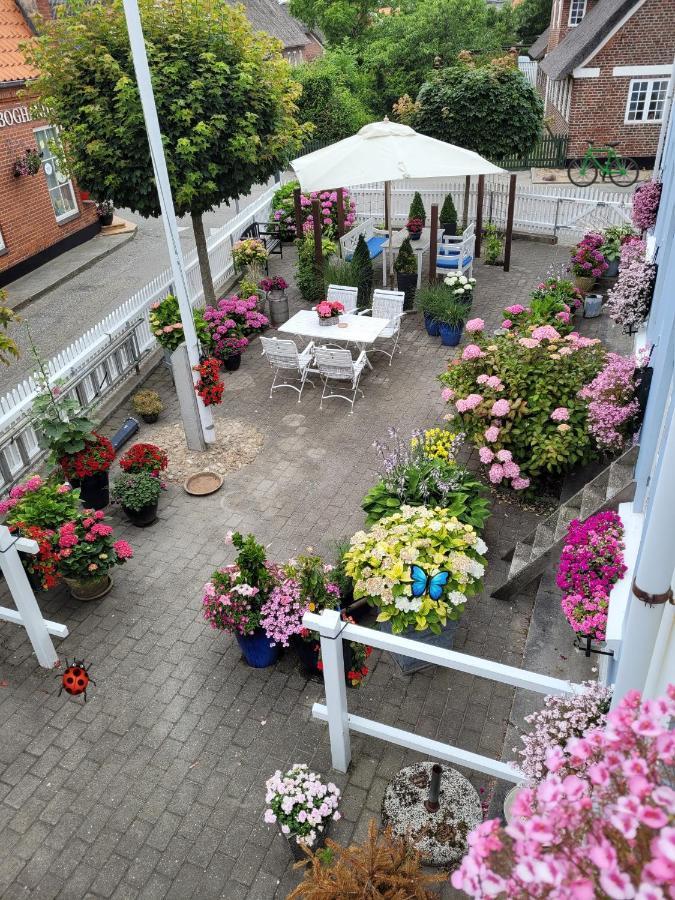 Det Bla Gaestehus Фане Екстер'єр фото